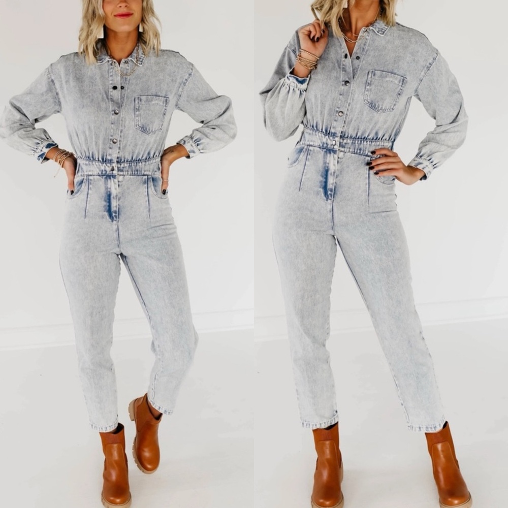 Mod Boutique The Arabella Acid Wash Denim Jumpsuit -‎ Size M